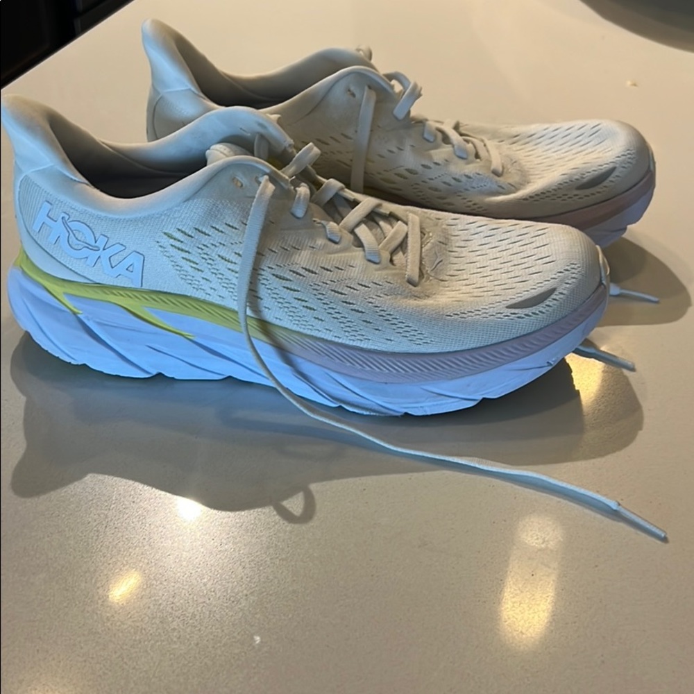 Women’s HOKA Clifton 8